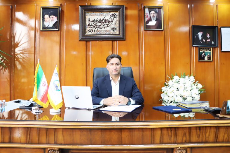 دکتر عباس سرکاری مدیرعامل و نایب رئیس هیات مدیره