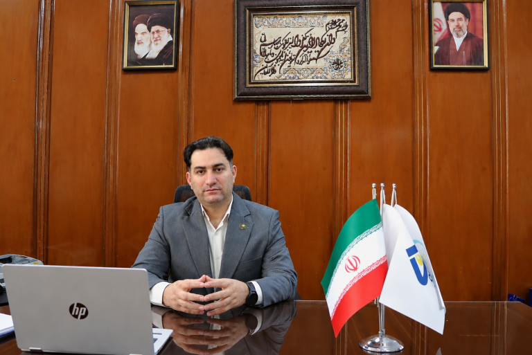 دکتر عباس سرکاری مدیرعامل و نایب رئیس هیات مدیره